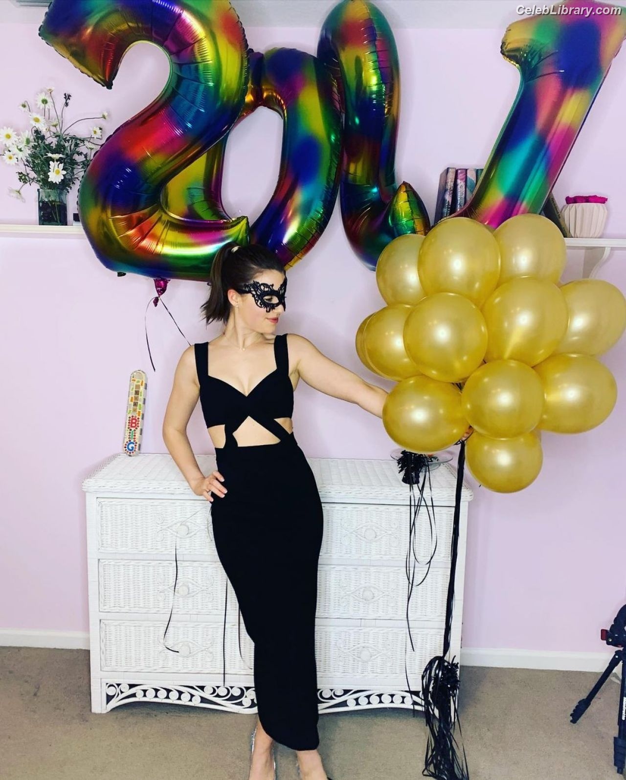 Sami Gayle photo 14 of 136