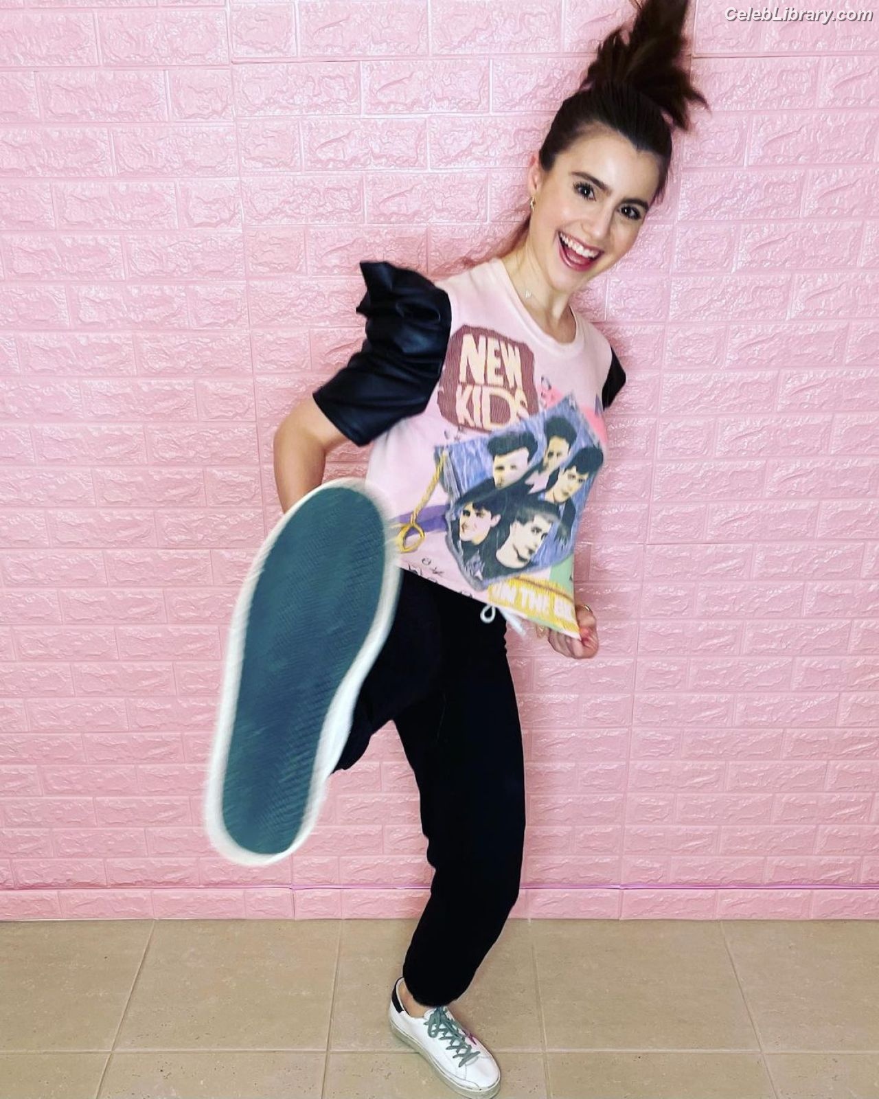 Sami Gayle photo 15 of 136