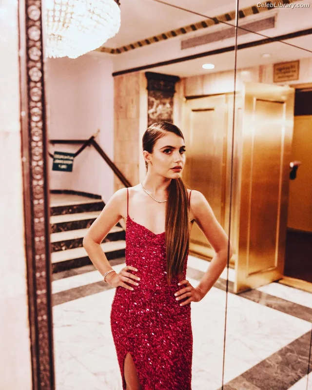 Sami Gayle photo 1 of 136