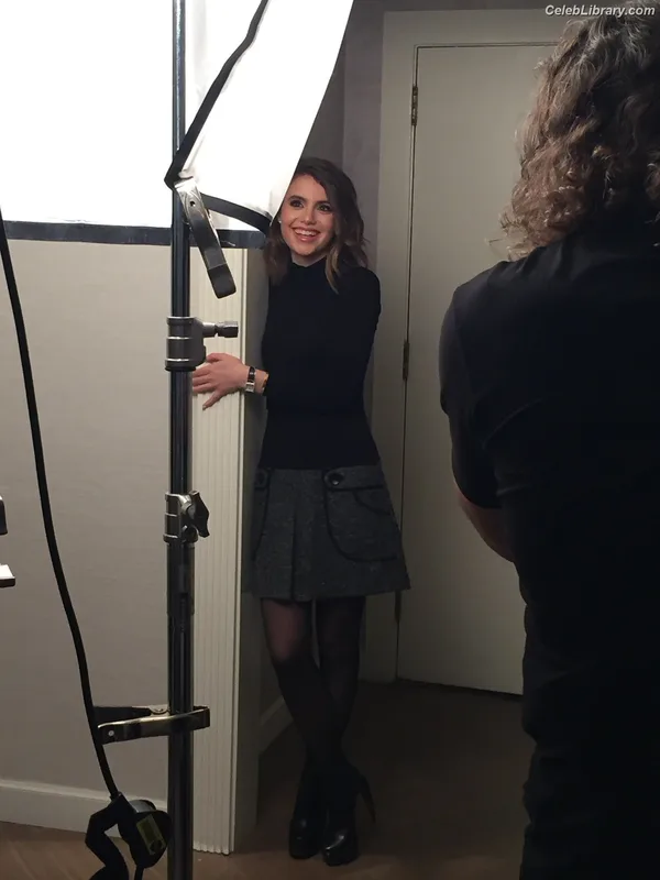 Sami Gayle photo 10 of 136