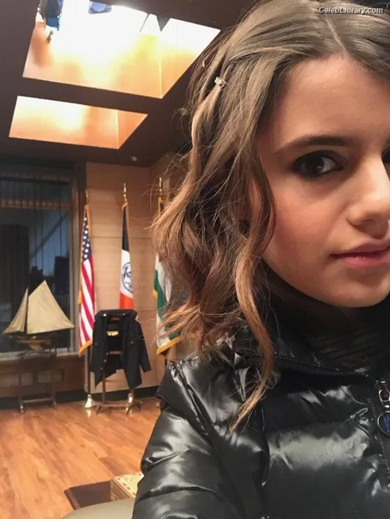 Sami Gayle photo 11 of 136