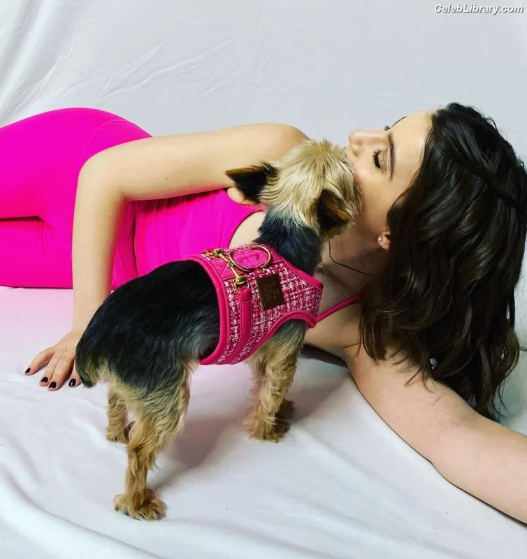 Sami Gayle photo 23 of 136
