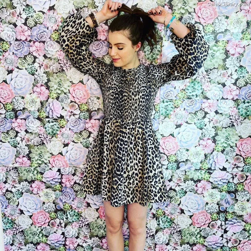 Sami Gayle photo 2 of 136