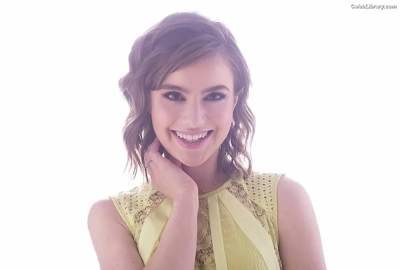 Sami Gayle photo 11 of 136