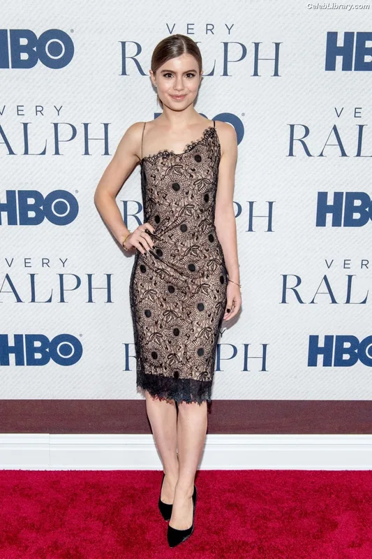 Sami Gayle photo 9 of 136