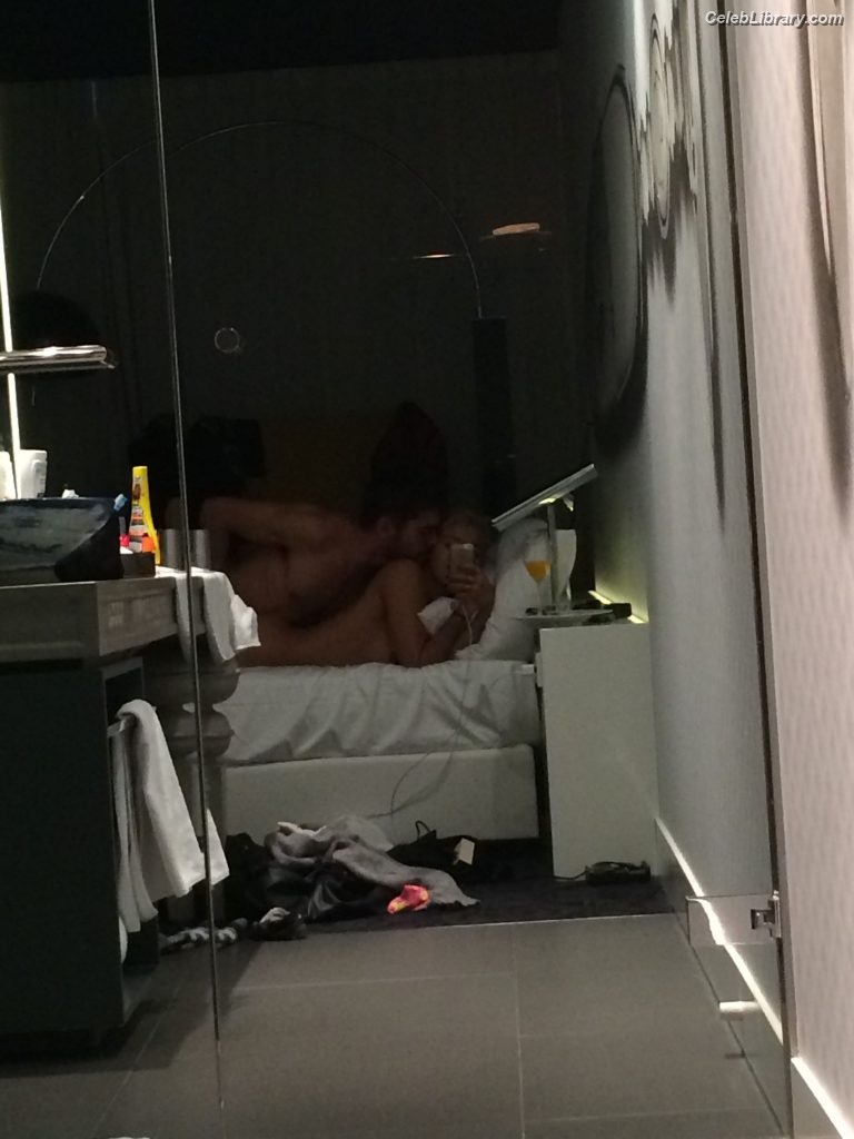 Sami Miro photo 6 of 79