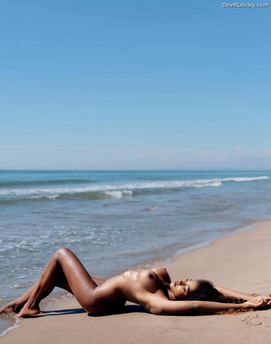 Samira Lui photo 9 of 87