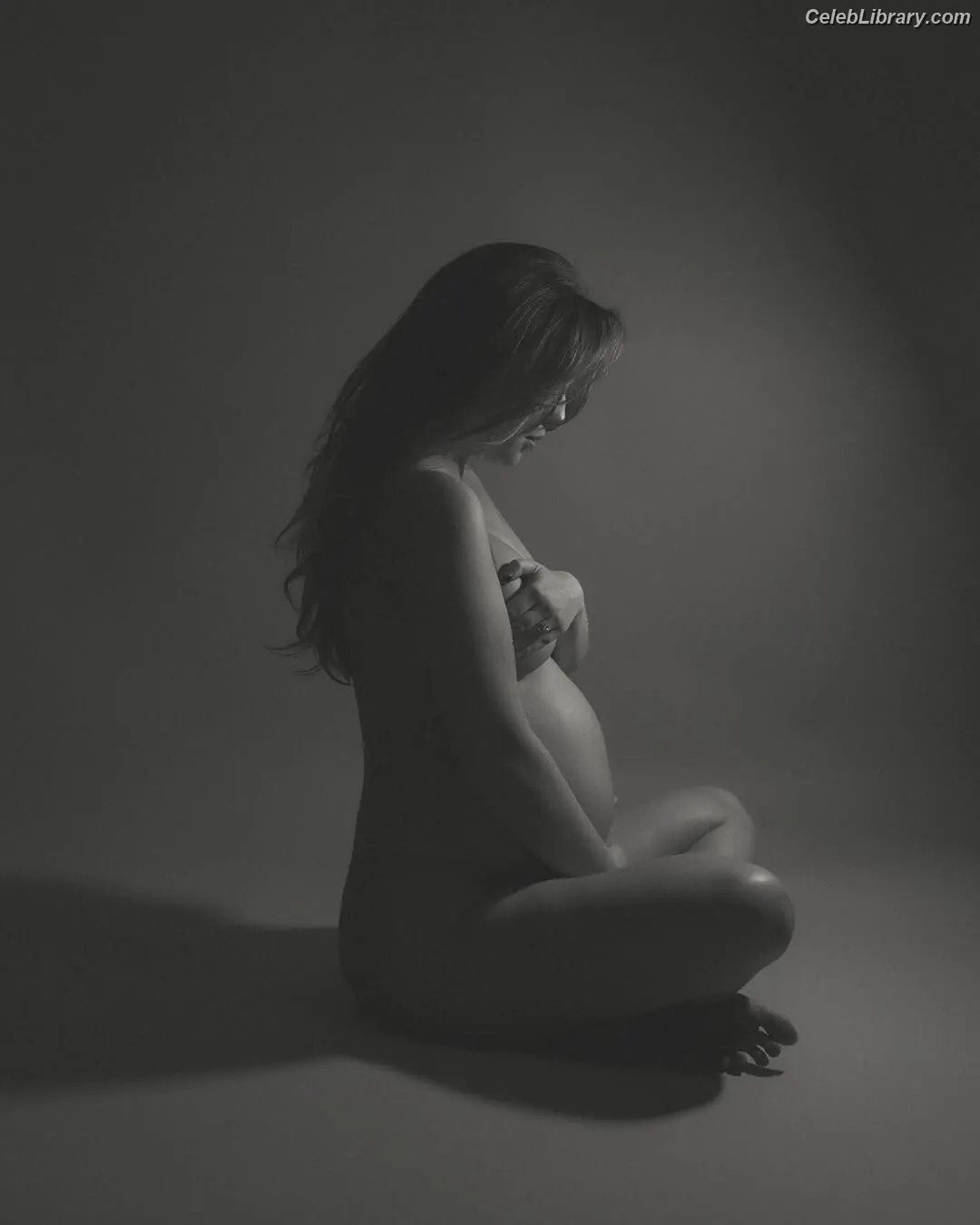 Sammi Hanratty photo 9 of 497