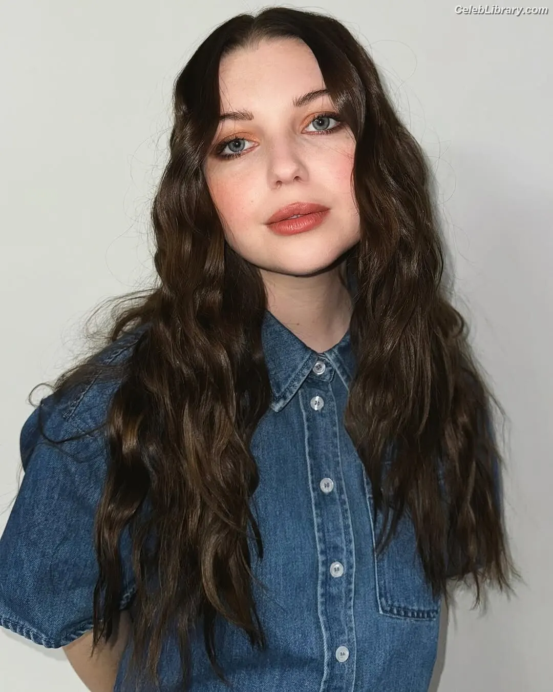 Sammi Hanratty photo 21 of 497
