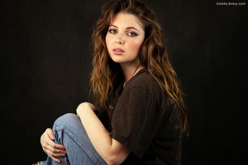 Sammi Hanratty photo 19 of 498
