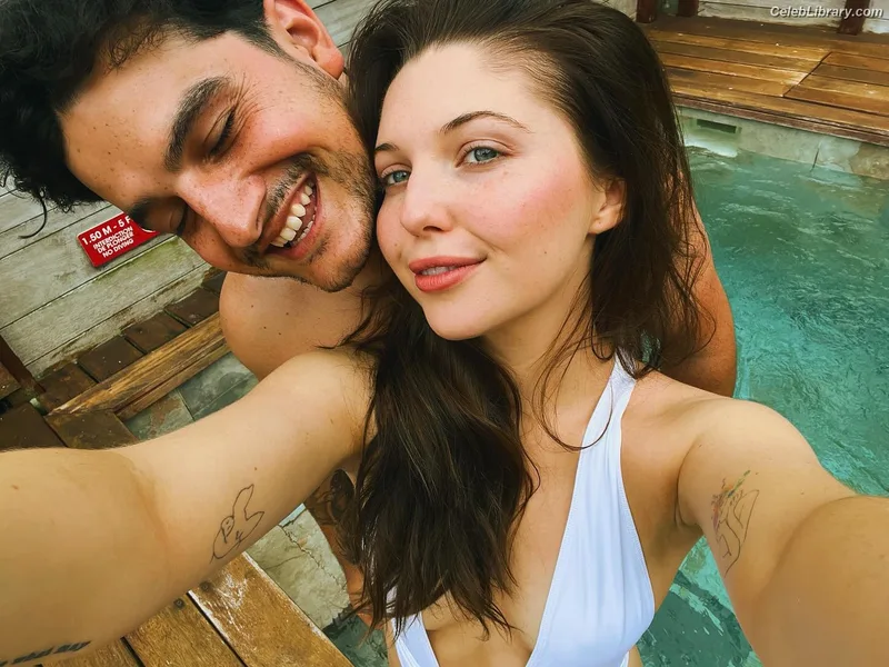 Sammi Hanratty photo 6 of 498