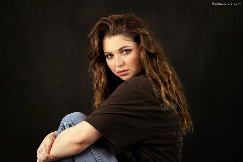 Sammi Hanratty photo 16 of 498