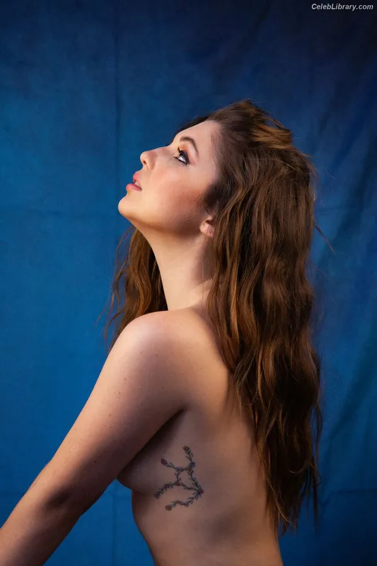 Sammi Hanratty photo 12 of 498
