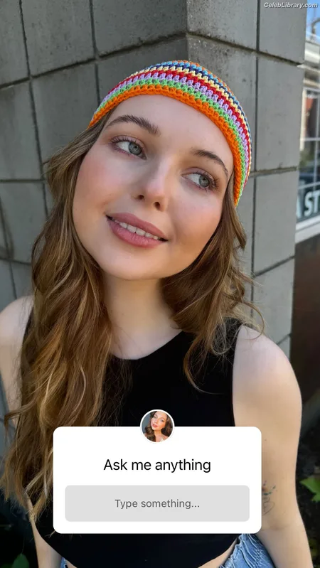 Sammi Hanratty photo 11 of 498