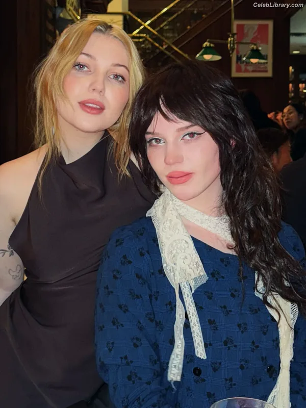 Sammi Hanratty photo 7 of 498