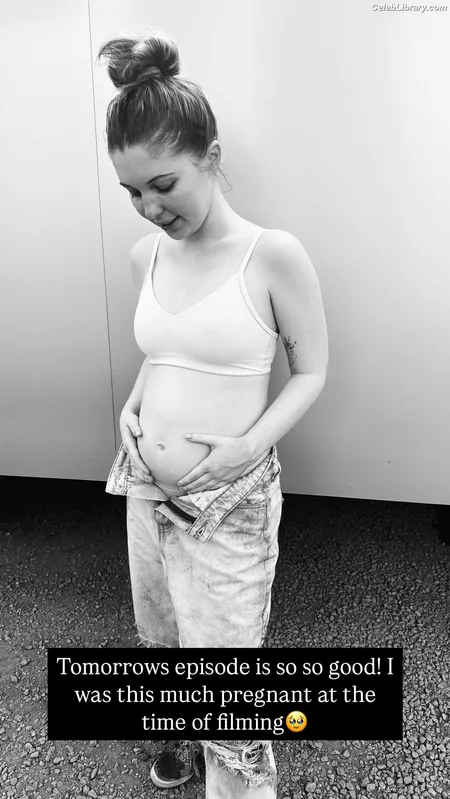Sammi Hanratty photo 16 of 498
