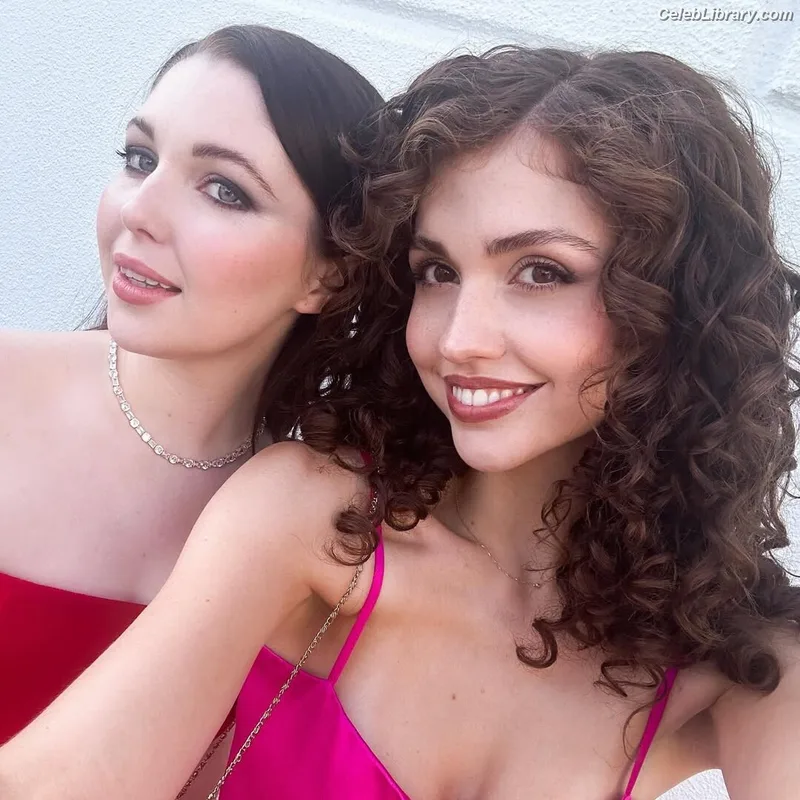 Sammi Hanratty photo 8 of 498