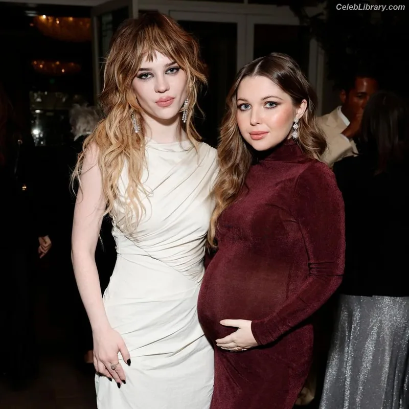 Sammi Hanratty photo 18 of 498