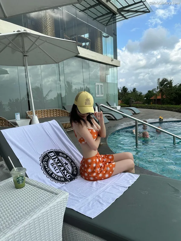 Sandara Park (2NE1) photo 7 of 40