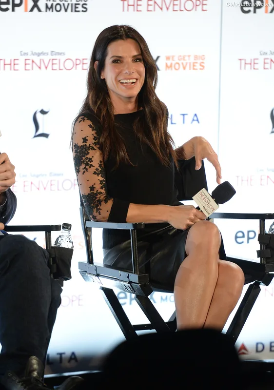 Sandra Bullock photo 12 of 128