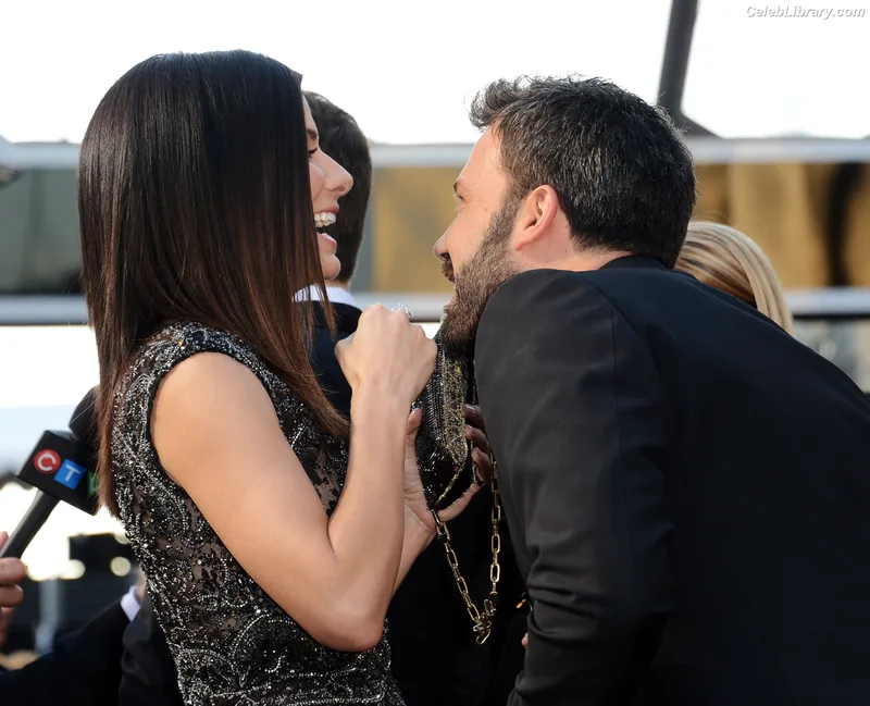 Sandra Bullock photo 19 of 128