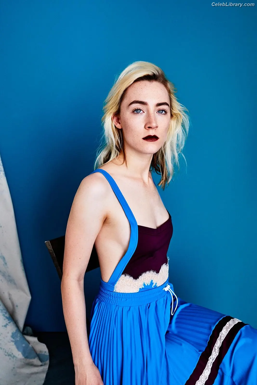 Saoirse Ronan photo 14 of 406