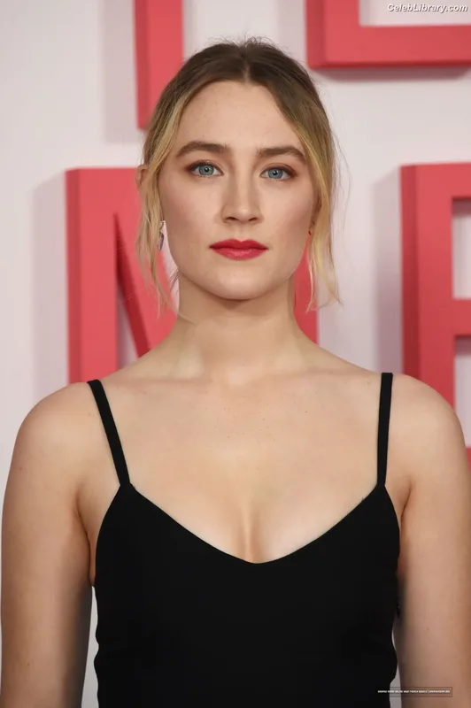 Saoirse Ronan photo 1 of 406