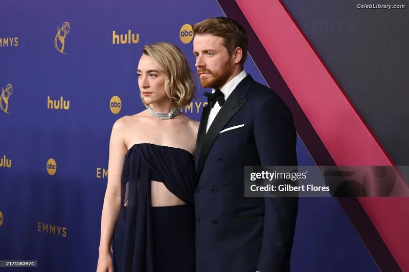 Saoirse Ronan photo 24 of 406