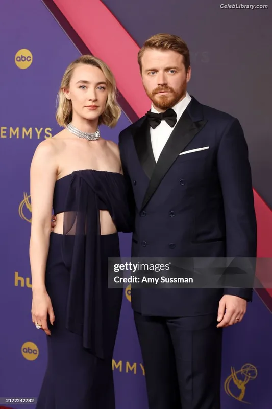 Saoirse Ronan photo 7 of 406