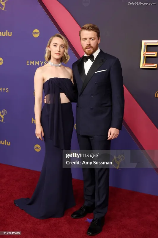 Saoirse Ronan photo 8 of 406