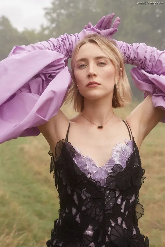 Saoirse Ronan photo 23 of 406
