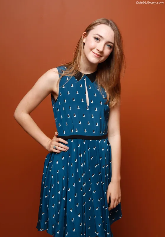 Saoirse Ronan photo 20 of 406
