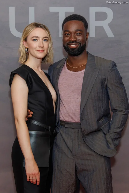 Saoirse Ronan photo 20 of 406