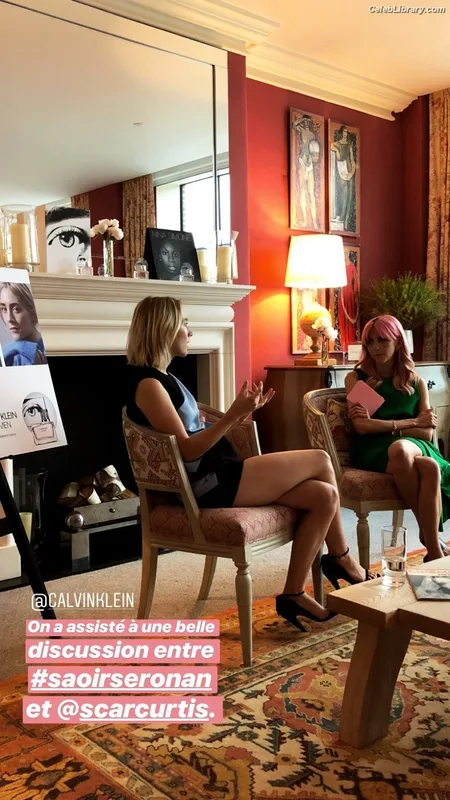 Saoirse Ronan photo 19 of 406