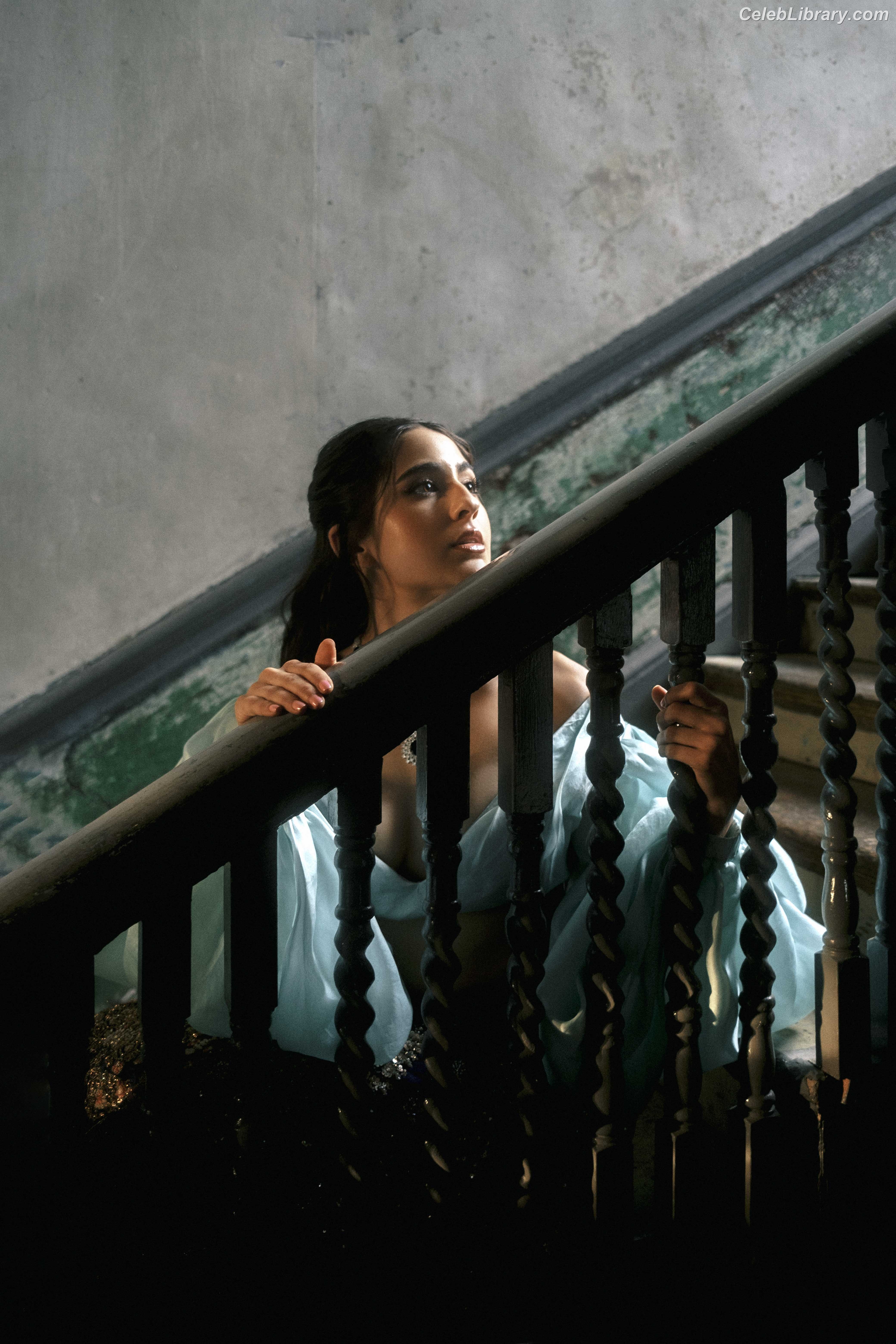 Sara Ali Khan photo 10 of 48