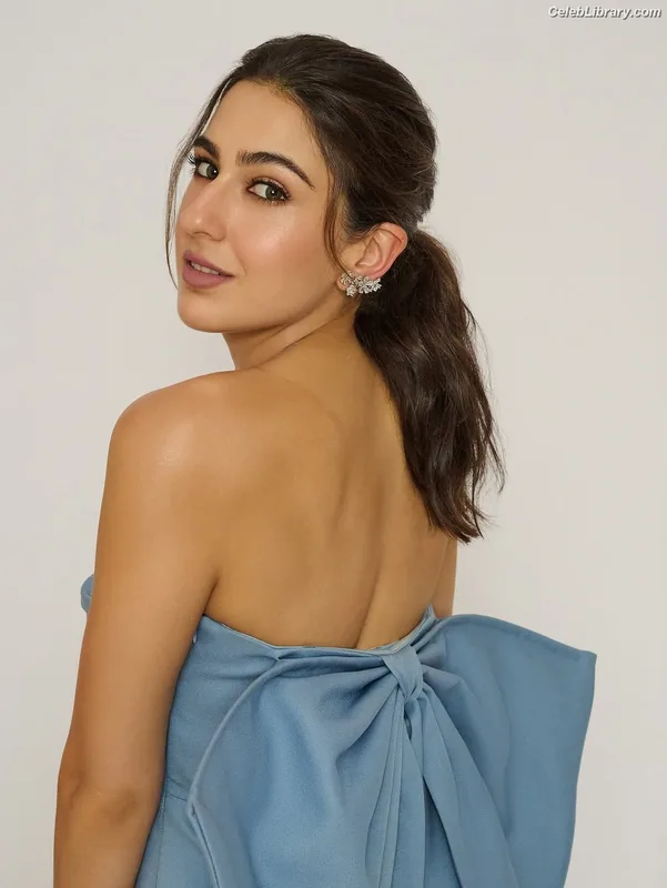 Sara Ali Khan photo 2 of 48