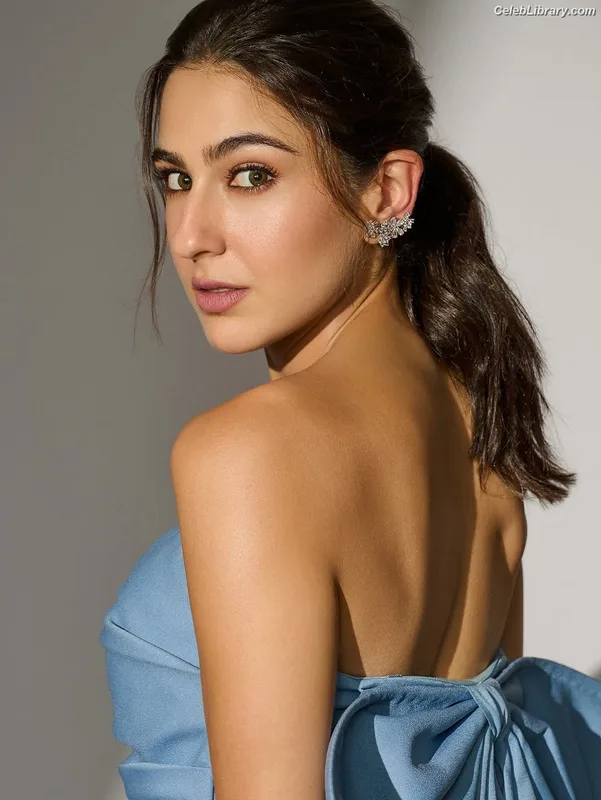 Sara Ali Khan photo 4 of 48