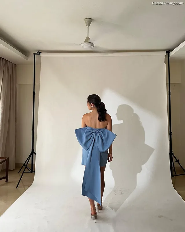 Sara Ali Khan photo 9 of 48