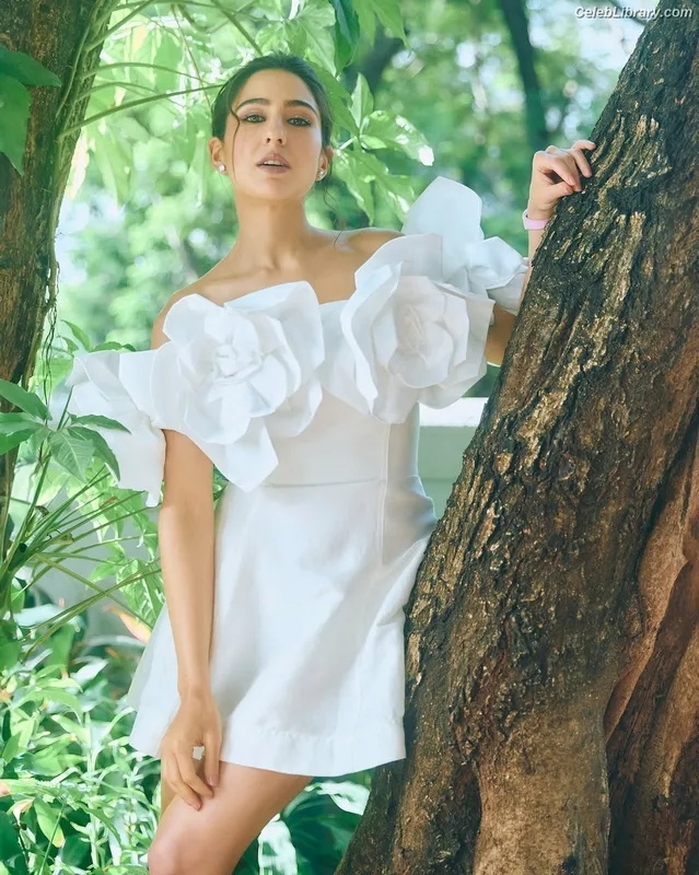 Sara Ali Khan photo 14 of 48