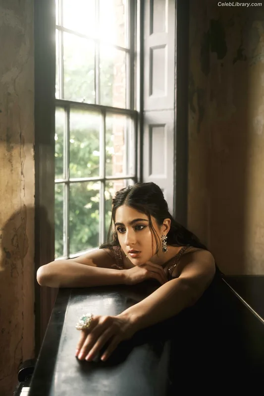 Sara Ali Khan photo 9 of 48