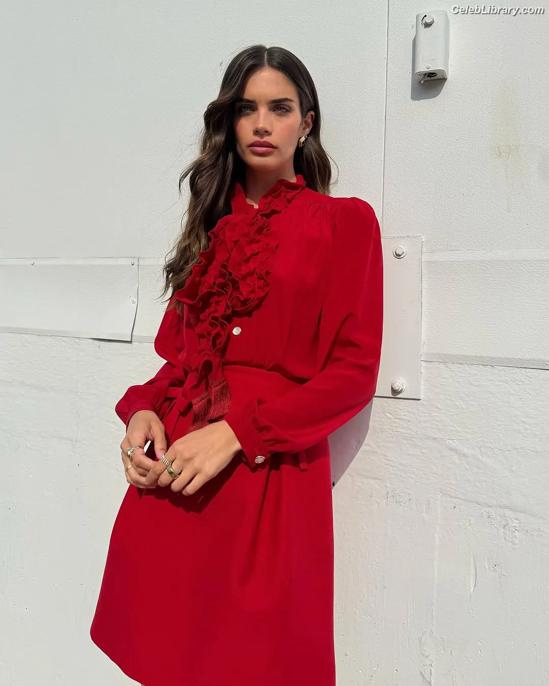Sara Sampaio photo 18 of 489