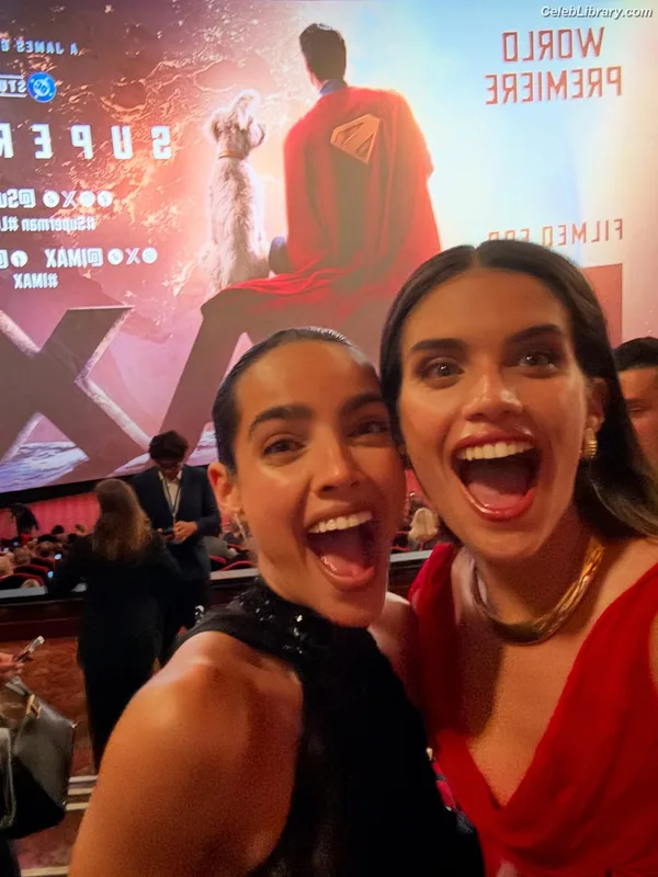 Sara Sampaio photo 17 of 488