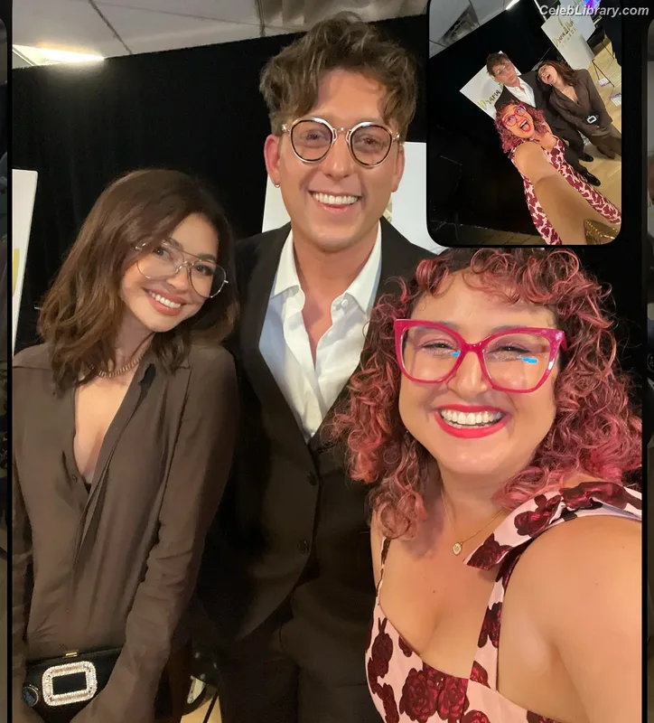 Sarah Hyland photo 13 of 297