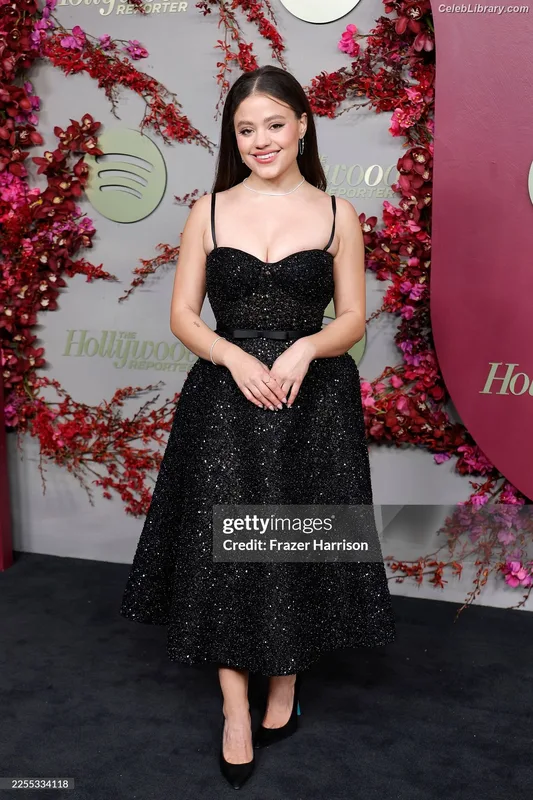 Sarah Jeffery photo 23 of 206