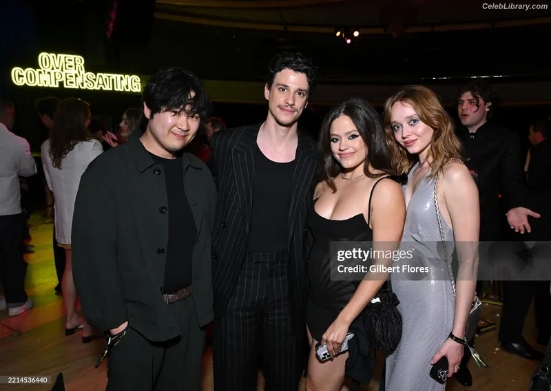 Sarah Jeffery photo 22 of 206