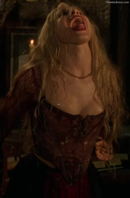 Sarah Jessica Parker photo 7 of 96