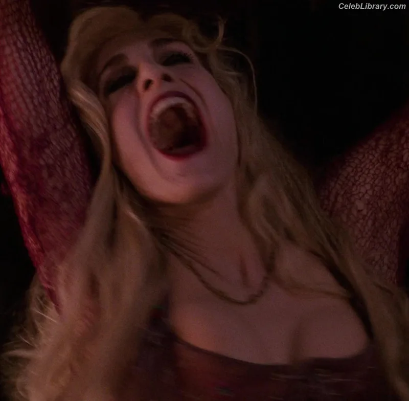 Sarah Jessica Parker photo 9 of 96