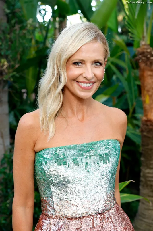 Sarah Michelle Gellar photo 11 of 653