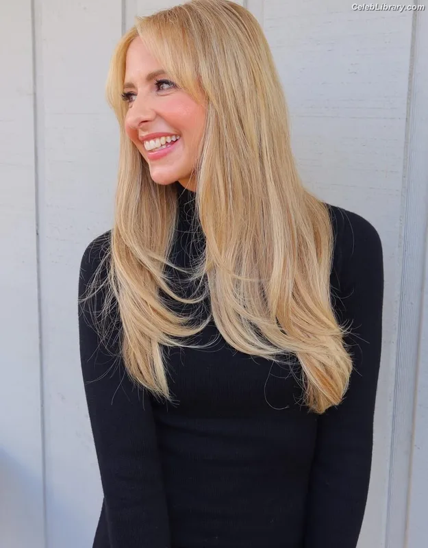 Sarah Michelle Gellar photo 1 of 653