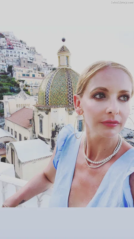Sarah Michelle Gellar photo 17 of 653